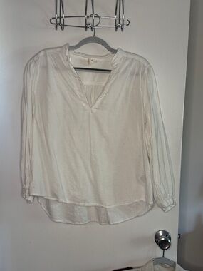 H&M Cream Split-Neck Lightweight Blouse